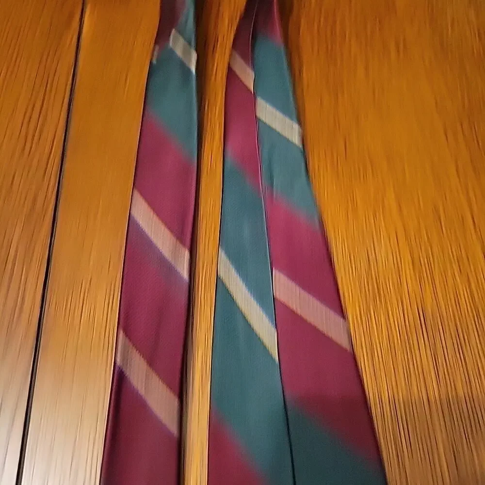 Men's Repp Neck Tie 100% Silk Hathaway Stripe Vtg Dress Formal Green Wine 4